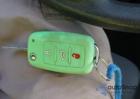 2010 Volkswagen Golf 4-Door из США, поврежденный, VIN WVWDB7AJ7AW297584